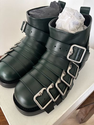 Brand new Burberry Ladies Roper Boot Size 5