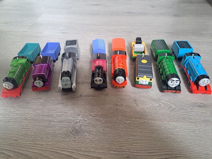 Thomas tank engine trains and tracks