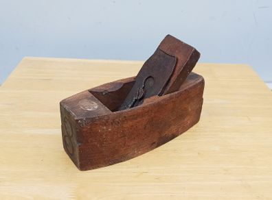 Antique Thomas Ibbotson & Co  wooden hand plane no. 8  Sheffield, England   circa mid-to-late 19th century