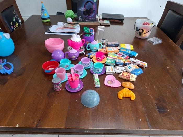 toy kitchen