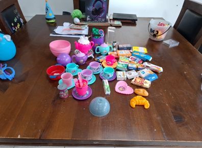 toy kitchen