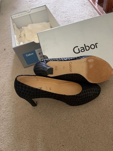 Gabor high heel shoe