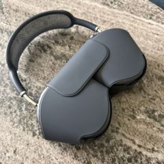 Apple Air Pod Pro Max 1