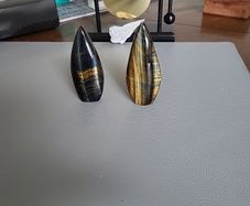 Labradorite specimens