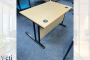 5 X 1200mm Oak Office Desks - Grade A