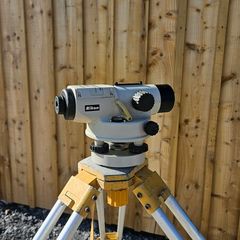 Nikon Dumpy Level
