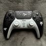 The Last Of Us II DualSense PS5 Controller Image 3