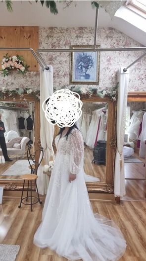 Wedding dress
