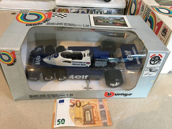 Model Car Burago Tyrrell P34/2 Scale 1/14