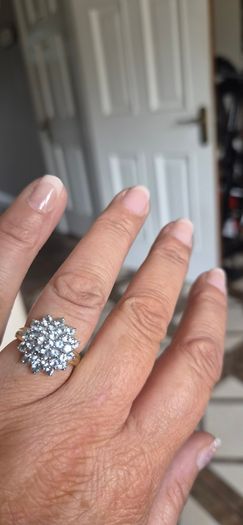 9kt gold ring, CZ