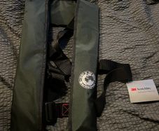 Marine pool life vest