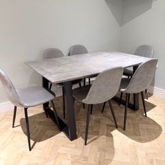 Dinning Table with chairs