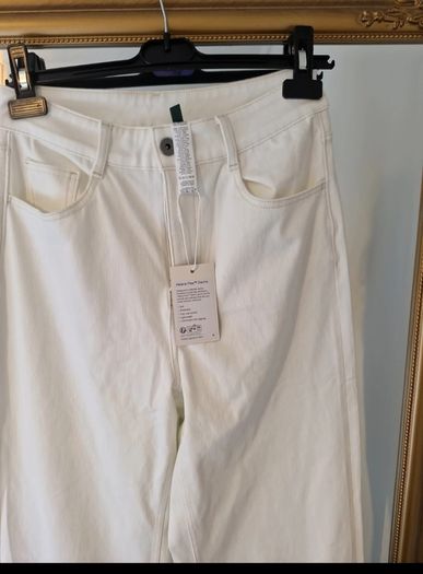 Brand new halara soft and stretchy jeans