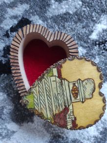 Trinket box