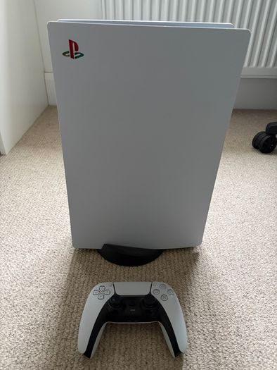 PS5 Disc Edition + 1TB FireCuda SSD + 9 Games