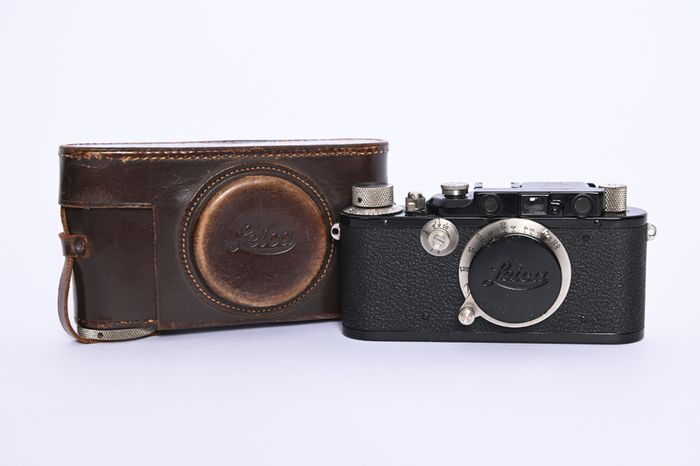Leica III Black with Elmar 1:3,5 F=50mm