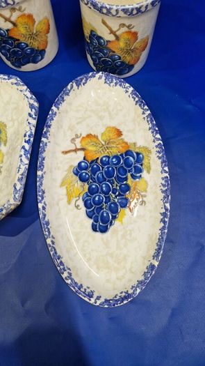 Italian Ceramic Set  Due Torri  Grapes Design  4 Piece