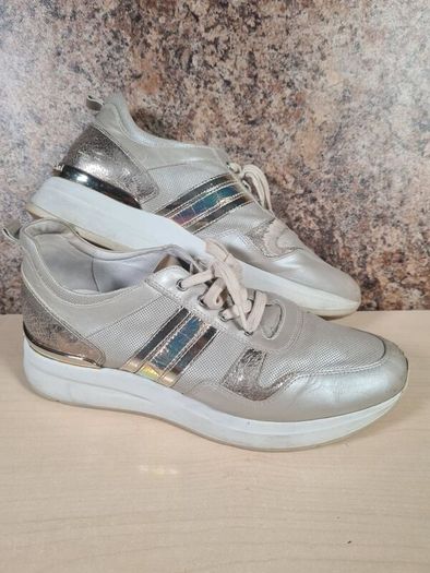 womens NERO GIARDINI  trainers runners shoes Size UK 7 EU 40