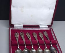 Vintage Solid Silver Thistle Spoon Set Edinburgh 1967 Cased