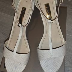 Tamaris Sandals Size 8/41