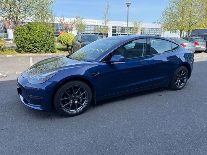 2022 Tesla Model 3 Long Range Awd