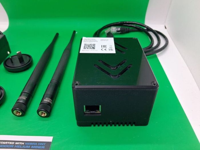 Postage - Nebra Indoor Helium HNT Hotspot Miner