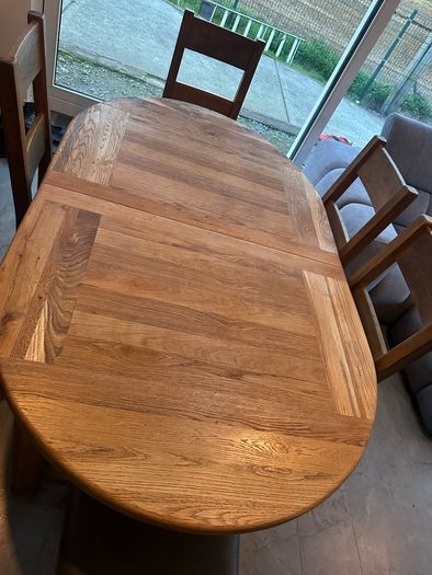 solid oak table and 6 chairs