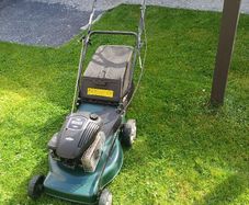 self drive petrol lawnmower