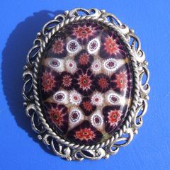 MILLIEFIORI effect - a vintage costume jewellery brooch  PRICE REDUCED