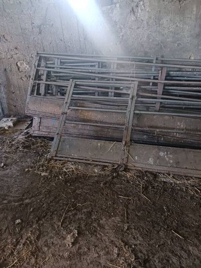 Sheep hurdles