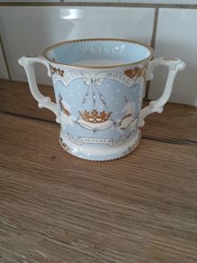Royal Collection George 2 Handled Cup