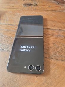 Samsung Galaxy Z flip 5