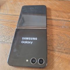 Samsung Galaxy Z flip 5