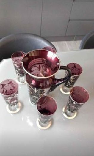 6 glasses and big jug