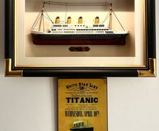 Vintage RMS Titanic Shadow Box & Titantic Plaque (W57cm x L38cm x D7.5cm))