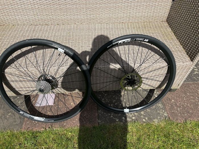 DT Swiss P1800 road bike wheels