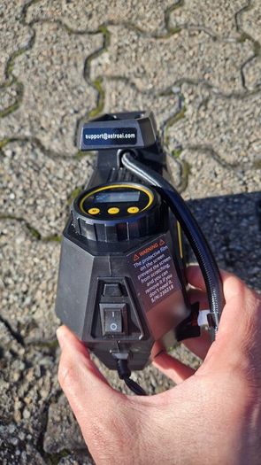 Car Tyre Inflator
