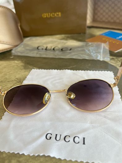 Sunglasses Golden Frame Gucci