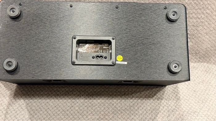 Bluetooth Speaker (no power cable)