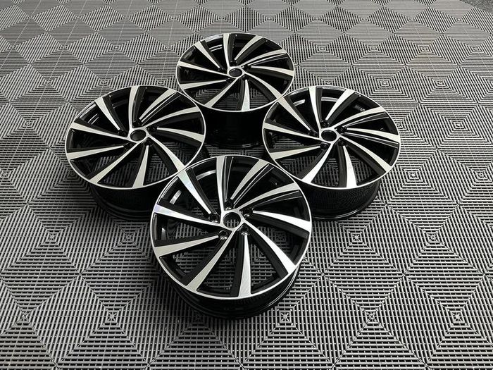 18 19" Skoda Perseus Style Wheels Octavia Scout Superb Karoq Kodiaq Enyaq A3 Vw Golf 5x112