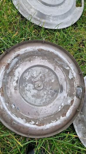 Vintage rover hub caps x8 +1