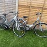 Both bikes 28" inch perfect condition both Giant Image 2