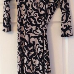Black and cream Phase Eight dress