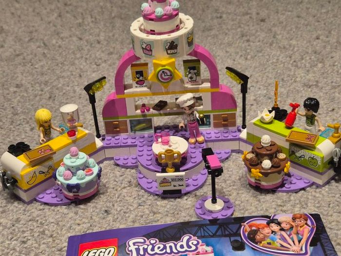 Lego Friends 41393 Baking Competition
