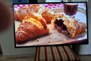 New Blaupunkt 40 inch Smart hdmi tv with wall mount.