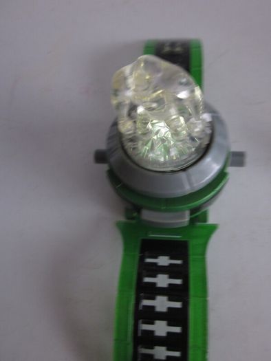 Ben 10 Ultimate Omnitrix Crystal Topper Watch Light/Sounds 2008