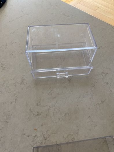 Jewellery box and makeup holder