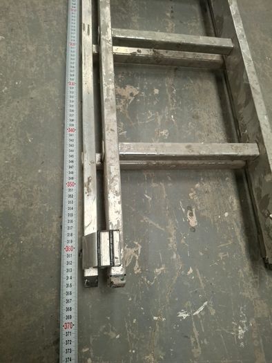 Aluminium ladder