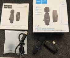 Hoco wireless microphone