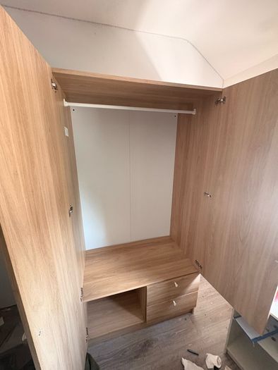 Delivery IKEA Vilhatten Wardrobe